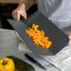KOZIOL CUTTING BOARD SNAP L