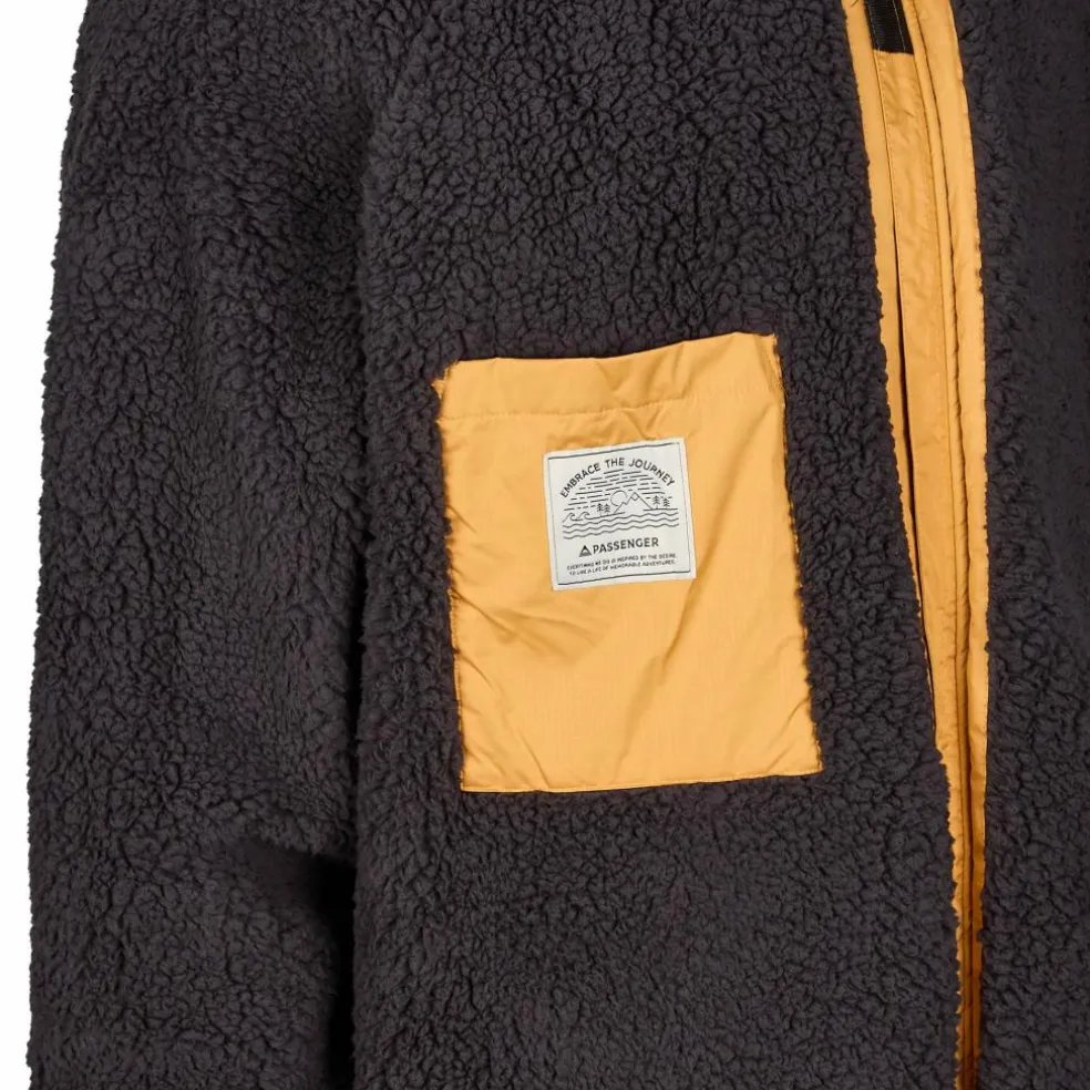 Passenger Clothing ESCAPISM RECYCLED SHERPA LINED CHANGING ROBE Unisex - Poncho