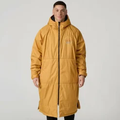 Passenger Clothing ESCAPISM RECYCLED SHERPA LINED CHANGING ROBE Unisex - Poncho
