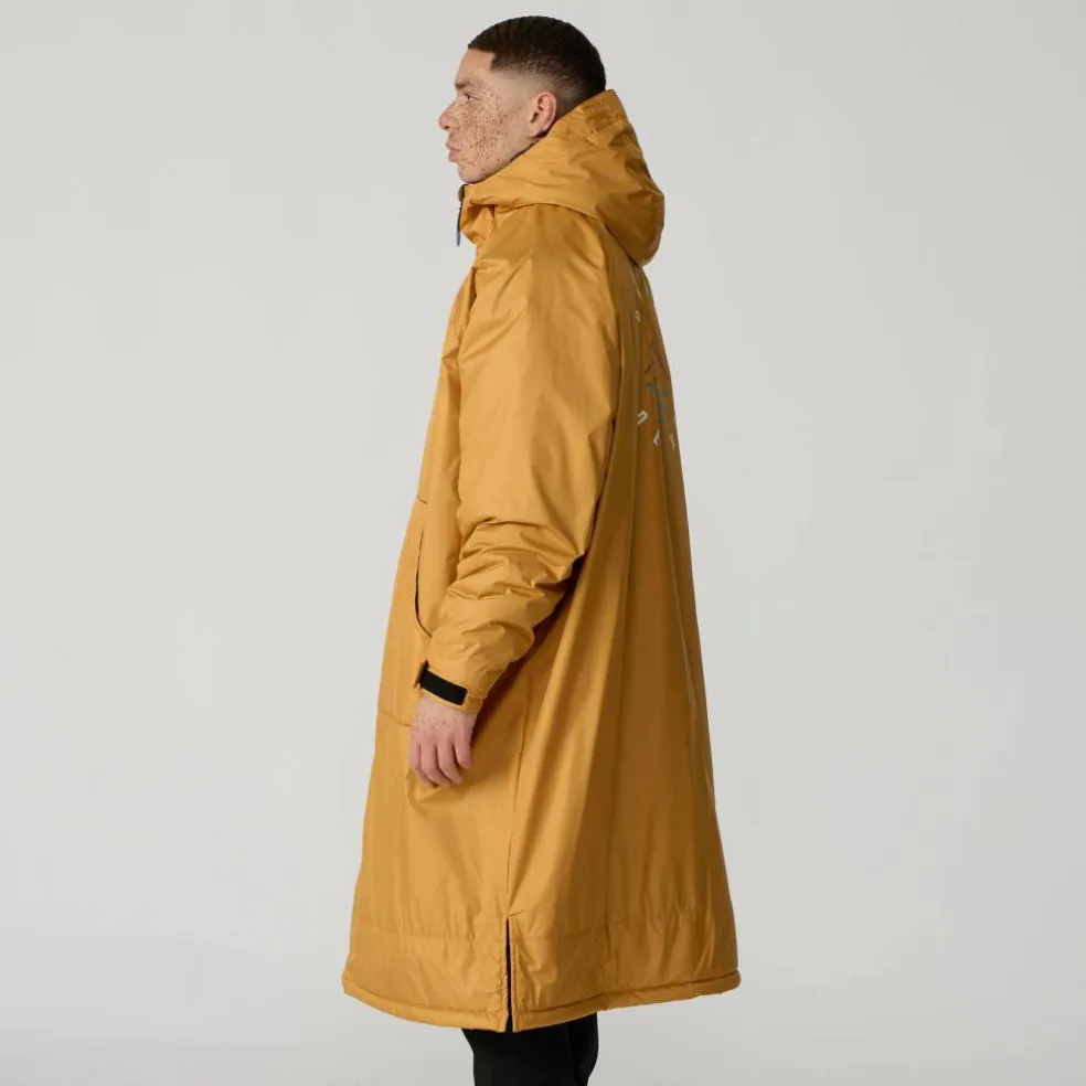 Passenger Clothing ESCAPISM RECYCLED SHERPA LINED CHANGING ROBE Unisex - Poncho